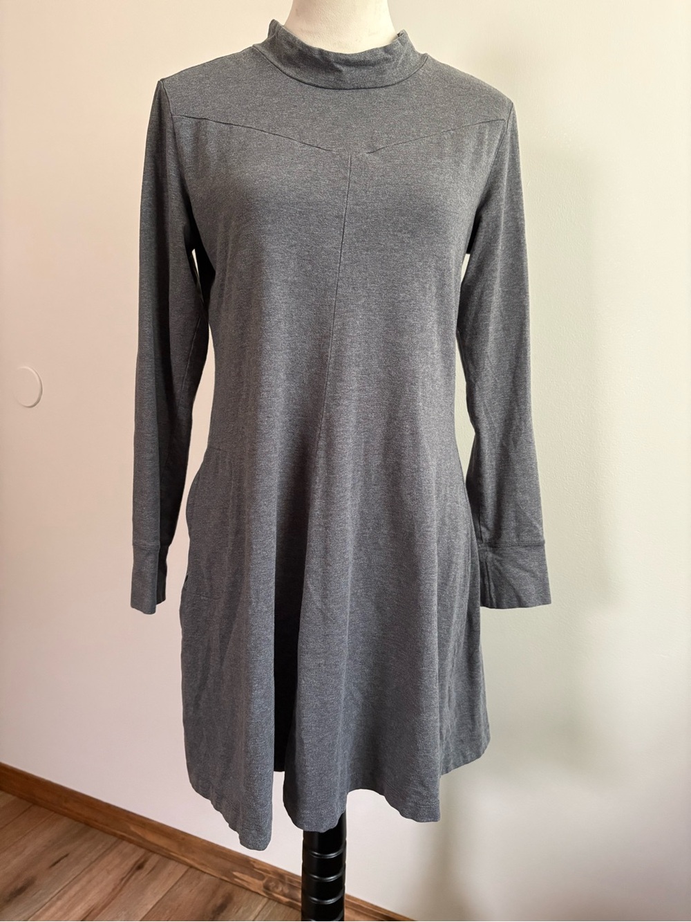 Toad&Co Fernview Long Sleeve Gray Mockneck Swing Dress Size Medium